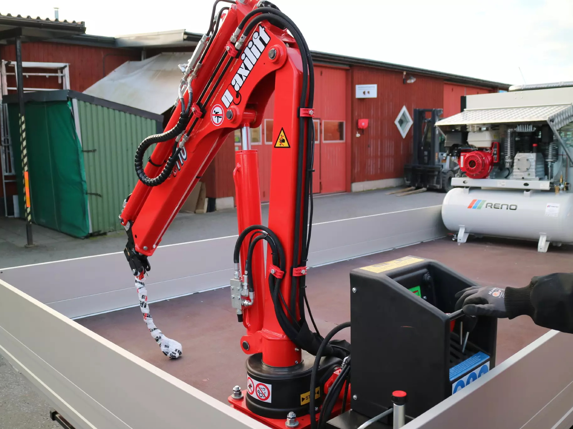 ML.110.1 - 1 hydrauliskt utskjut