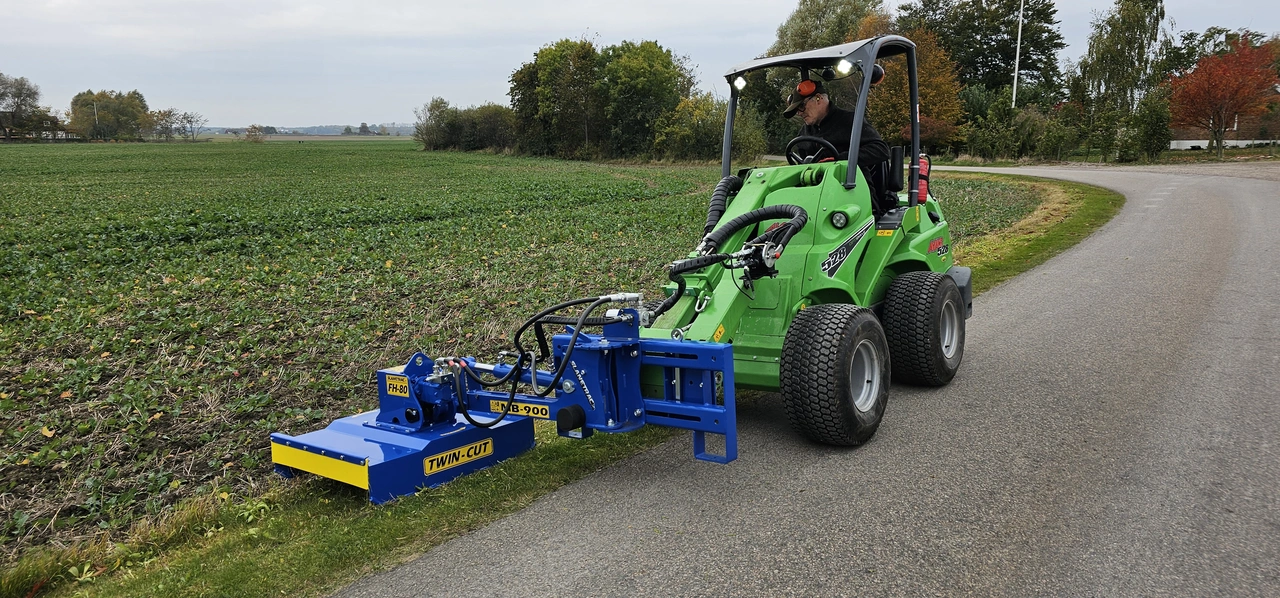 Slanetrac MB900 - flera redskap