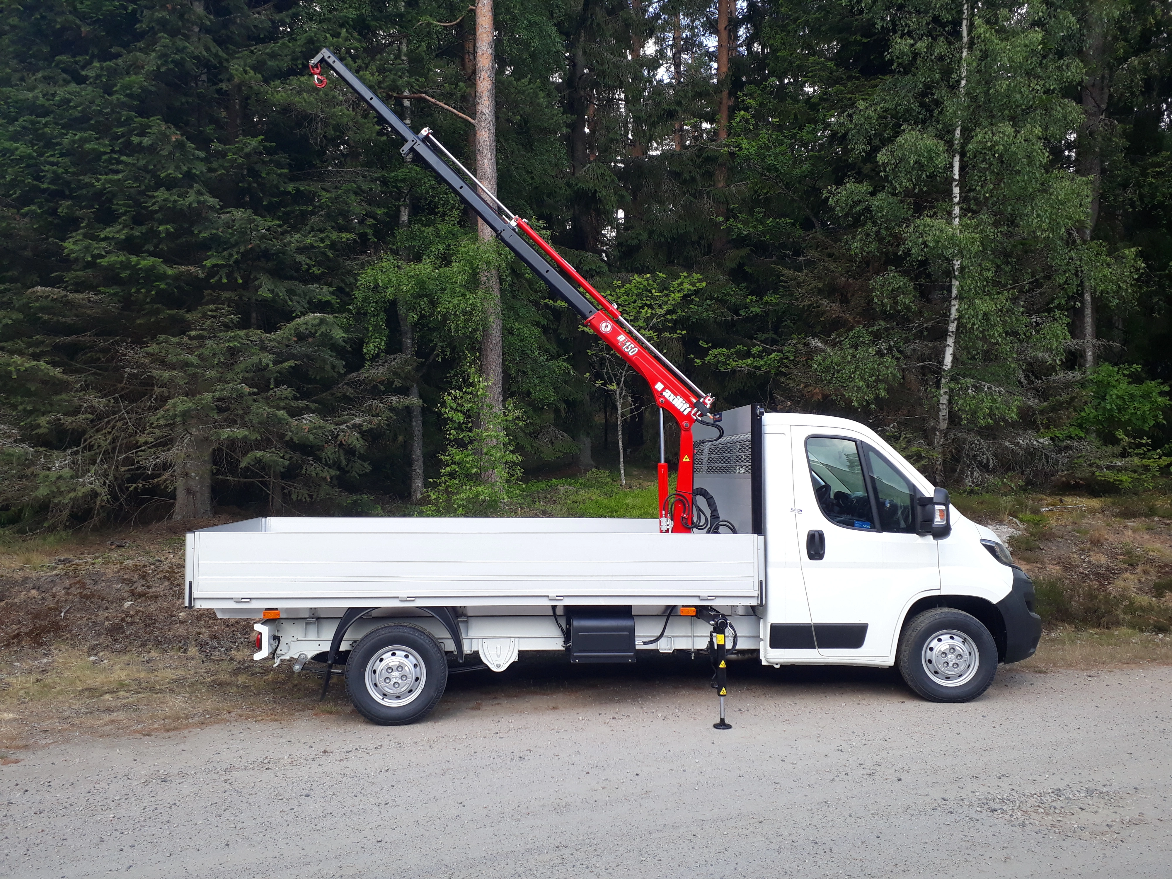 ML.150.1 - 1 hydrauliskt + 1 mekaniskt utskjut