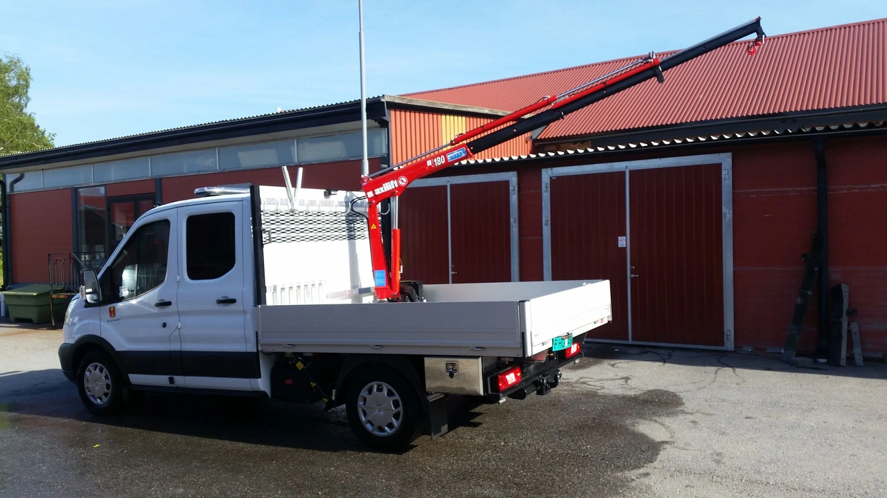 ML.180.3 - 3 hydrauliska utskjut 12 volt el-hydraulik