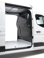 Renault Master Komfortvägg. Med ruta.