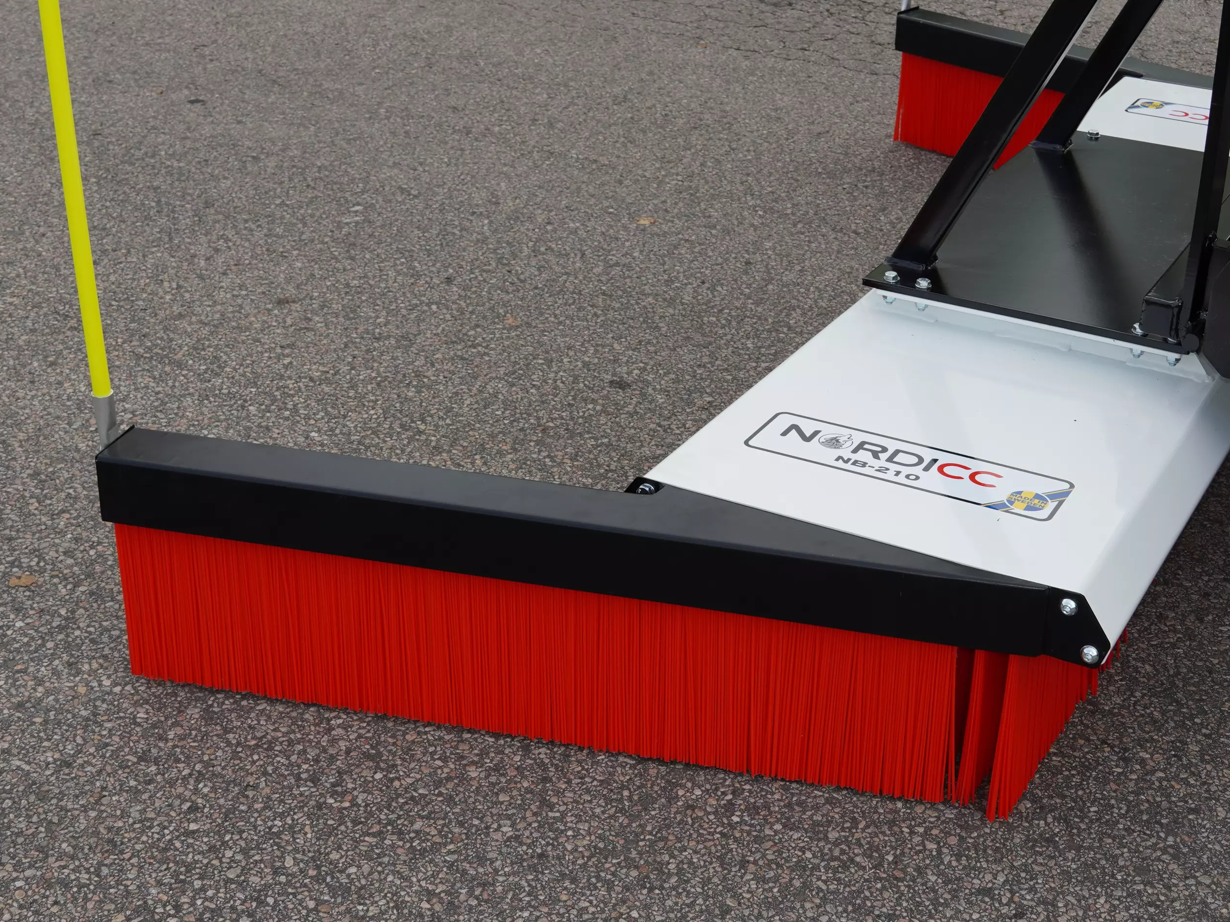 Sidovingar till Nordicc Borste