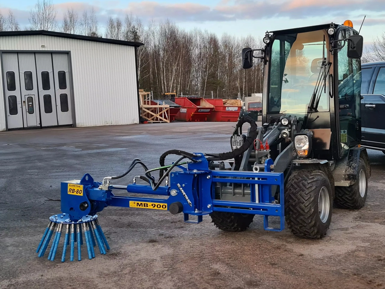 Slanetrac MB900 Häcksax + Buskröjare + Ogräsborste